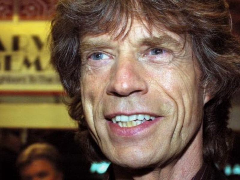 Queen schlägt Mick Jagger zum Ritter