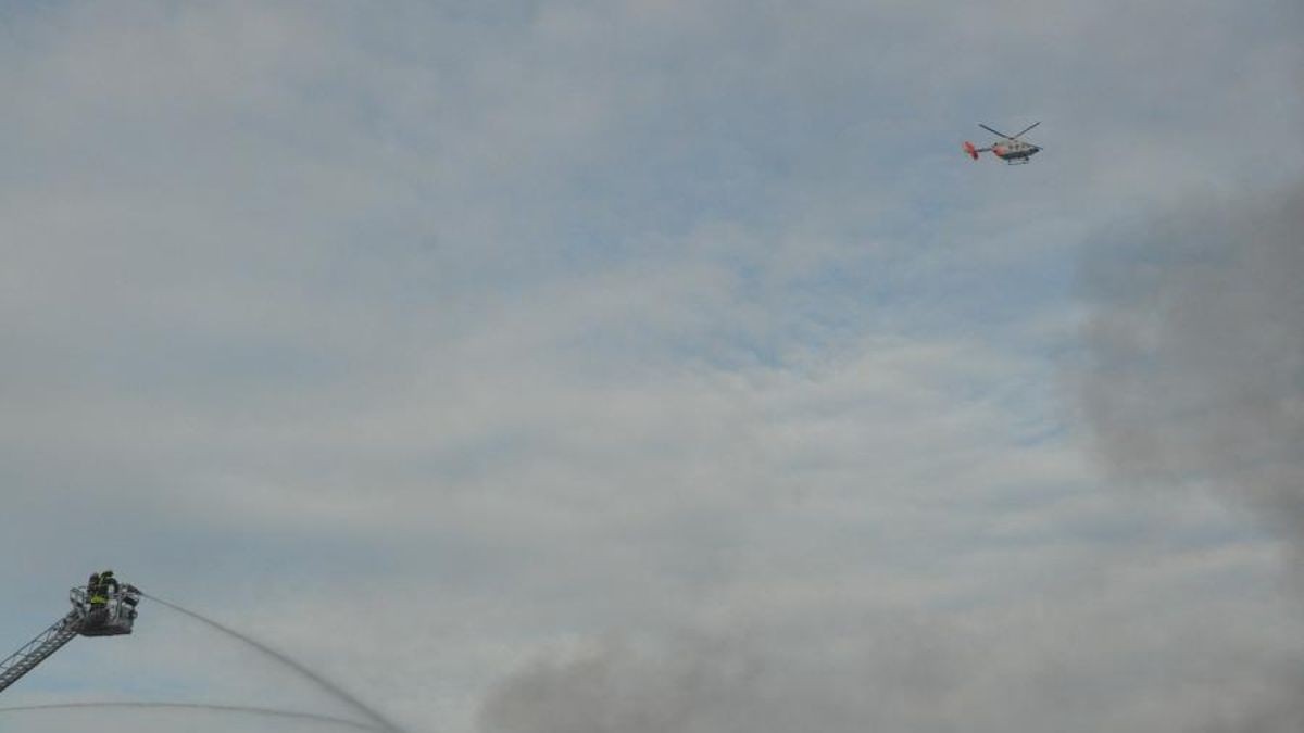 Im Gewerbegebiet Habinghorst hat es einen Großeinsatz der Feuerwehr gegeben: Die Halle eines Betriebs für Tankanlagen stand in Flammen.