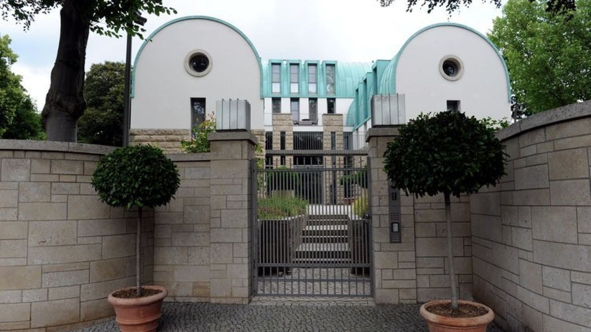 Geheimnisvolle MegaVilla spaltet Schwanenwerder