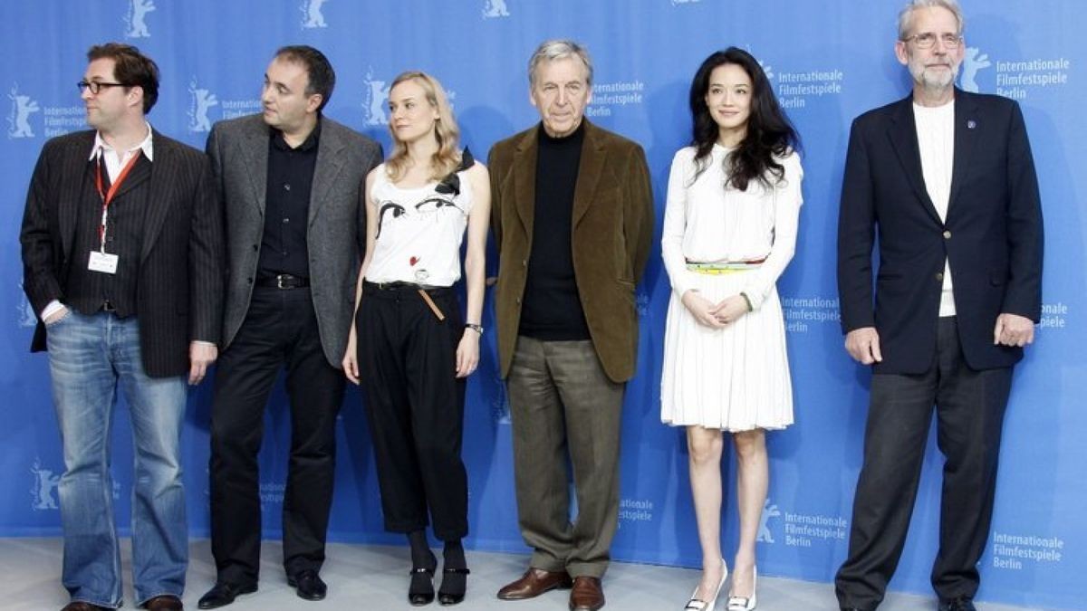 Seks pop komikslar Onlayn Woodman porno videolarini quyish