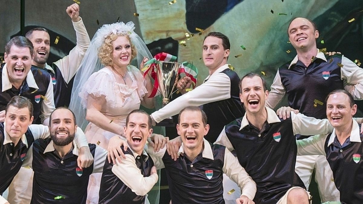 Dortmund feiert Fußballoperette „Roxy und ihr Wunderteam“