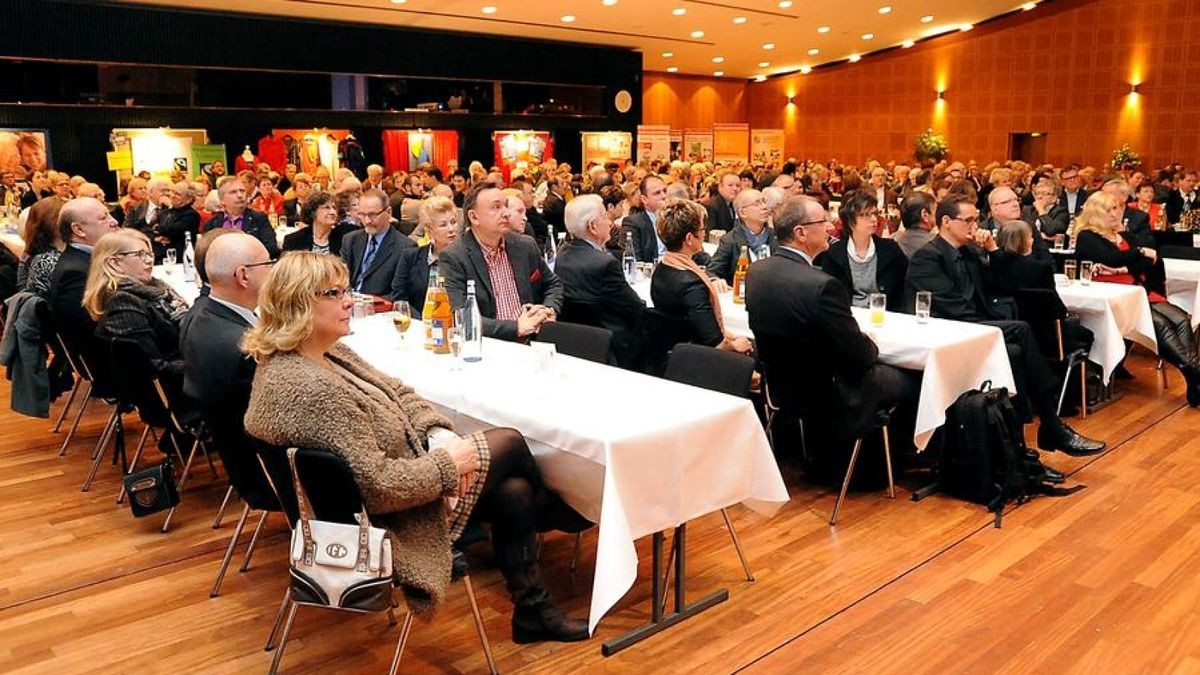 Diese CastropRauxeler erhielten 2015 Ehrennadeln