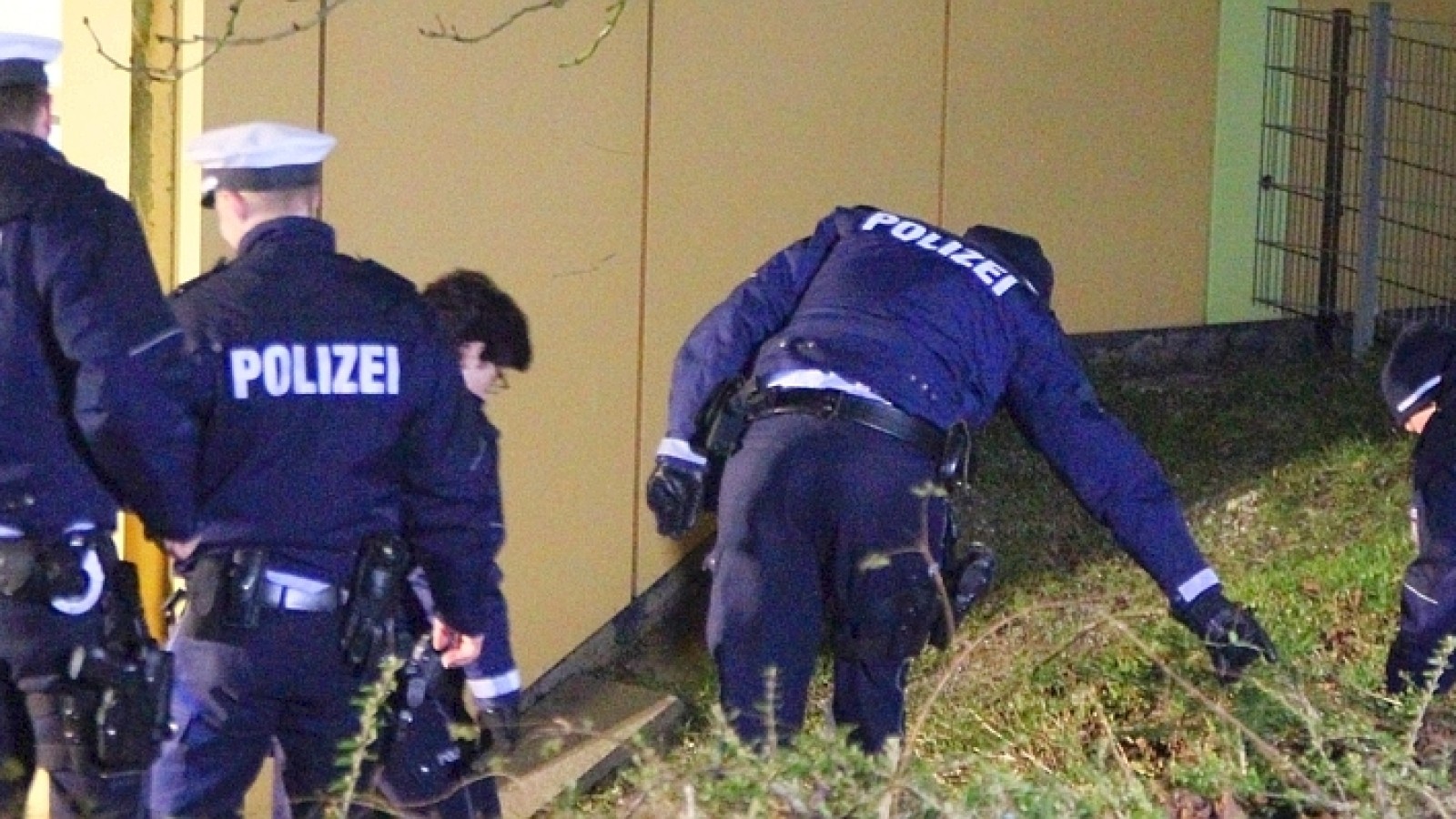 Lauter Knall für Großeinsatz