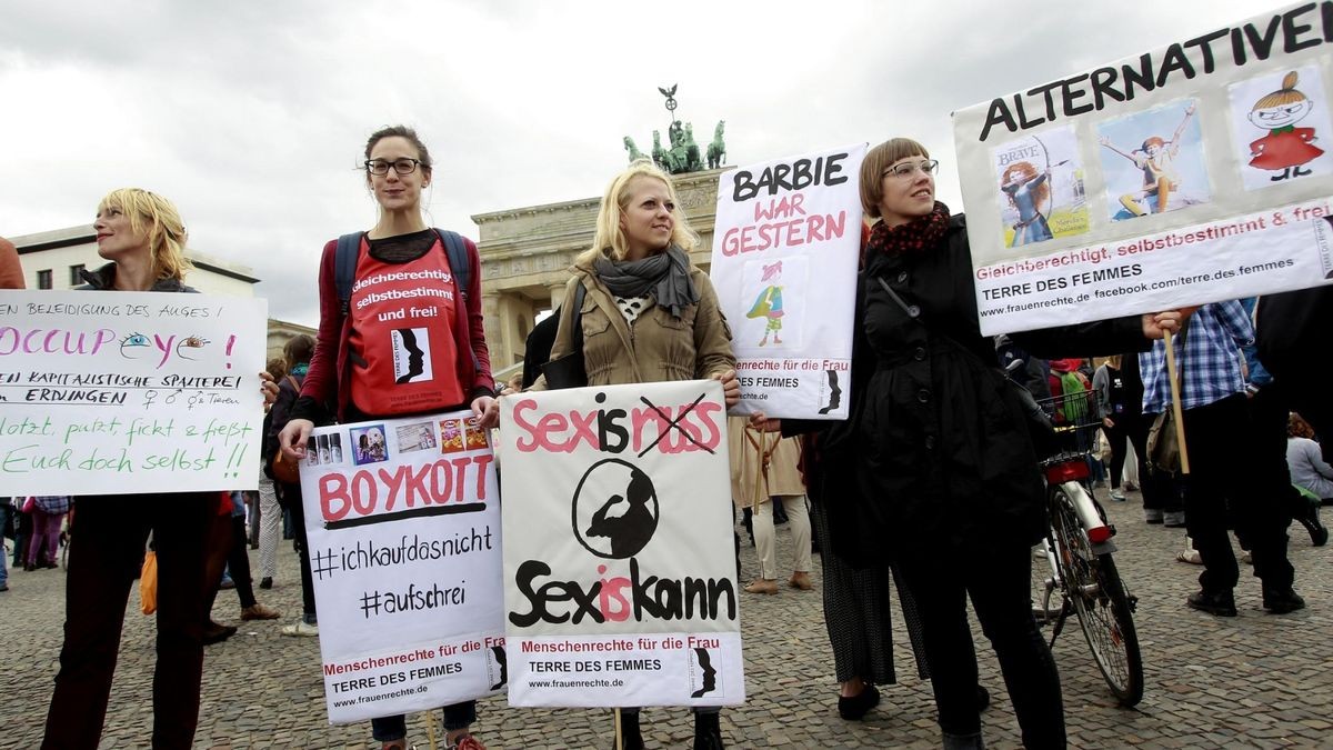 Sexismus Debatte Söders Deutschland Ohne Unterleib Spruch Verhöhnt Frauen - z3dg8oi