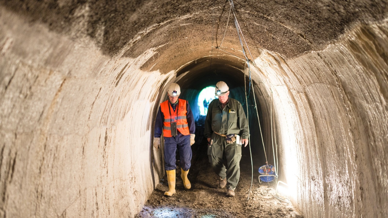 Verfüllung von undichtem Bunker im Moltkeviertel läuft