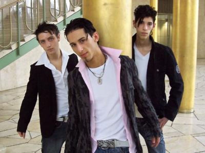 Grup Tekkan Über das in die Charts?