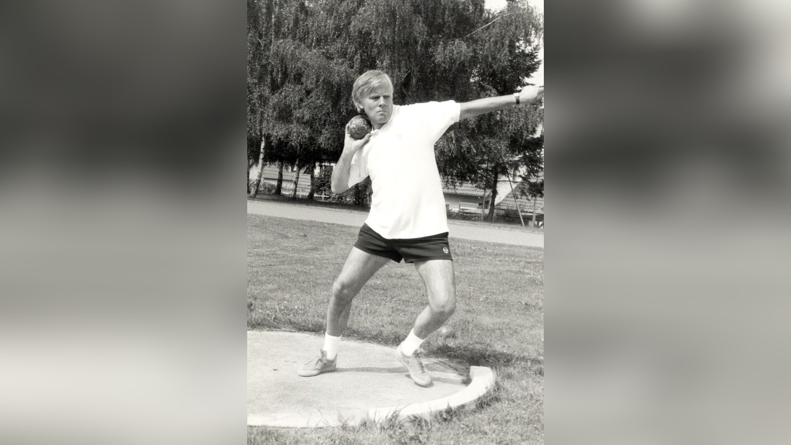 Gerhard Glogowski wird 70 Jahre alt