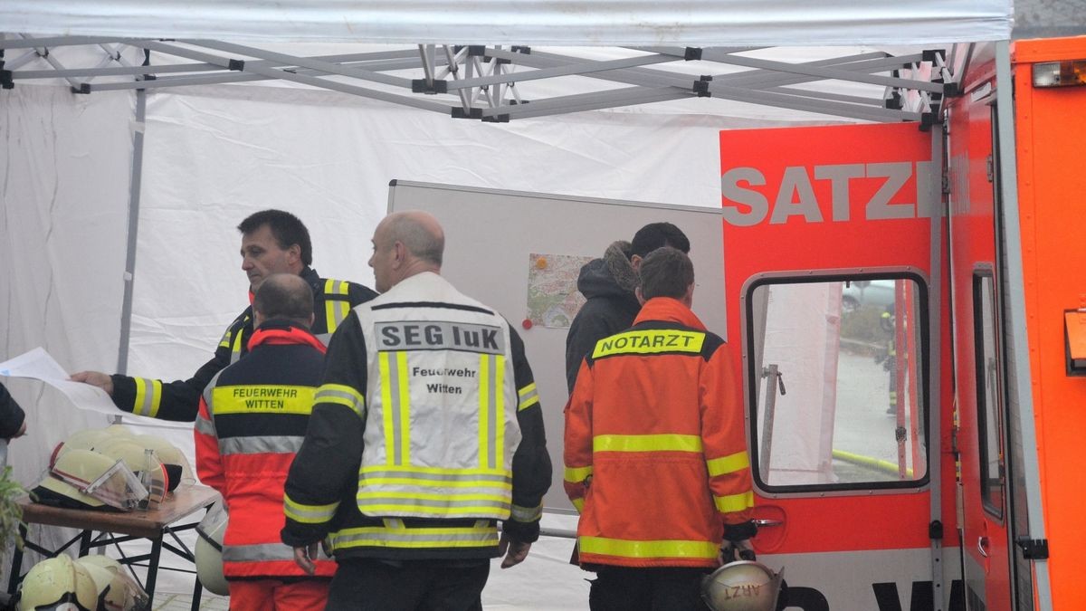 Schwarzer Freitag in Herdecke: An der Goethestraße brannte die denkmalgeschützte Villa Renckhoff mit Anbau vollständig aus