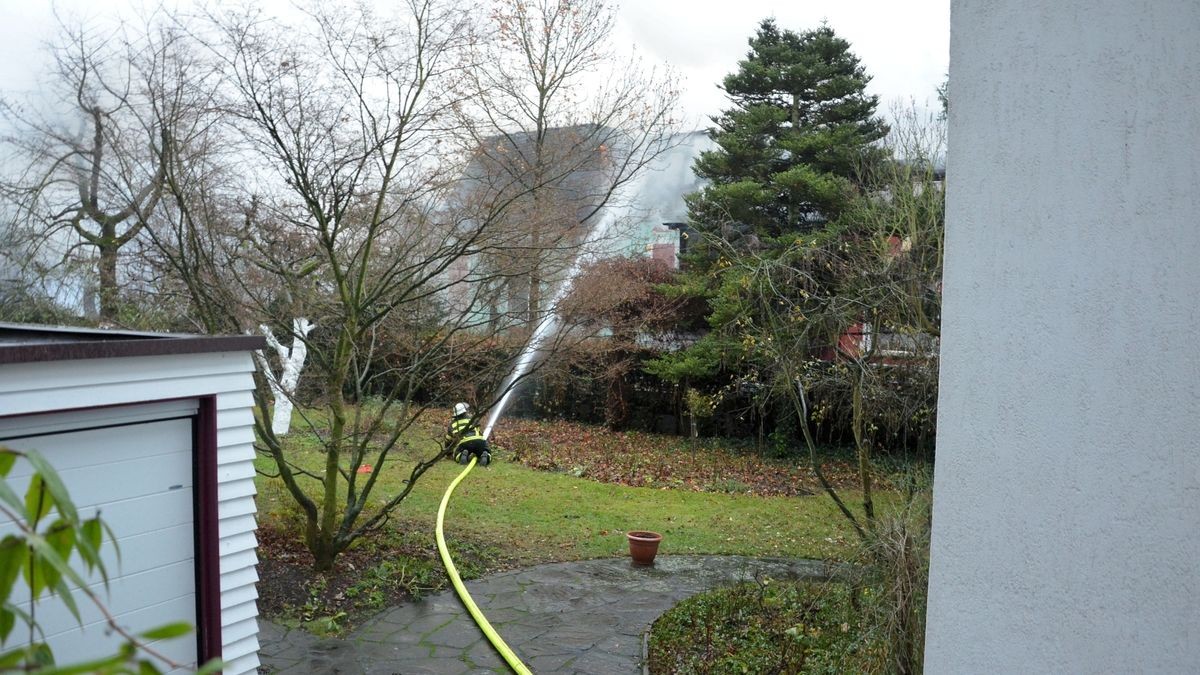 Schwarzer Freitag in Herdecke: An der Goethestraße brannte die denkmalgeschützte Villa Renckhoff mit Anbau vollständig aus