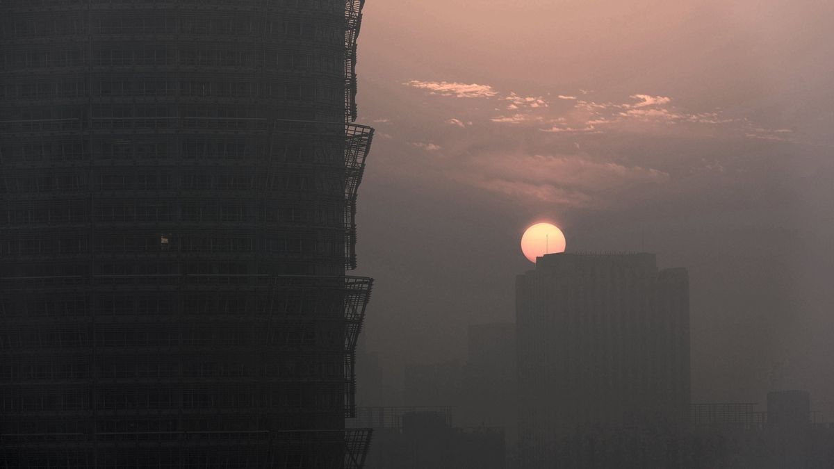 Smog-Alarm in China: Das Land liegt seit dem Jahreswechsel unter einer giftigen Nebel-Glocke. 