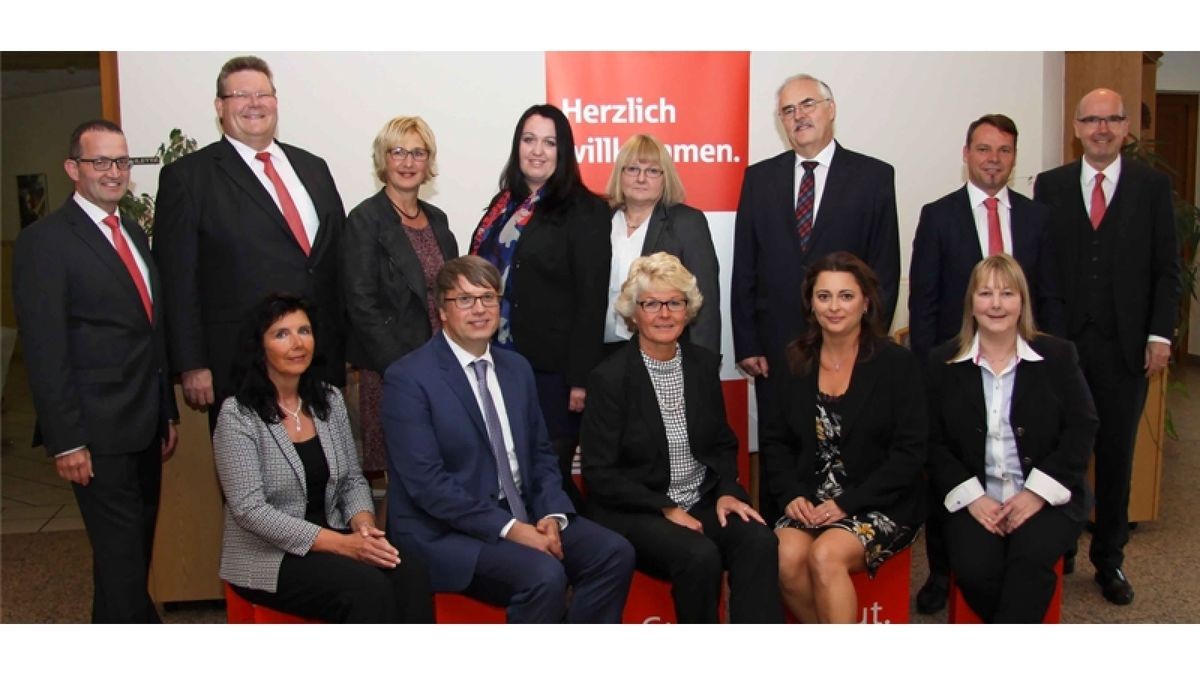 Sparkasse Osterode würdigt Mitarbeiter