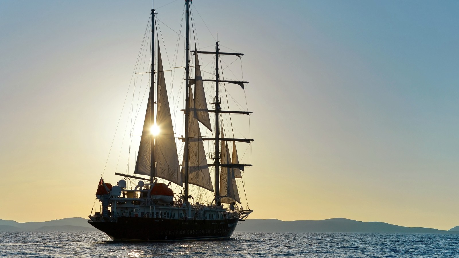 Mit der Segelyacht zum Golfen von Athen nach Kreta