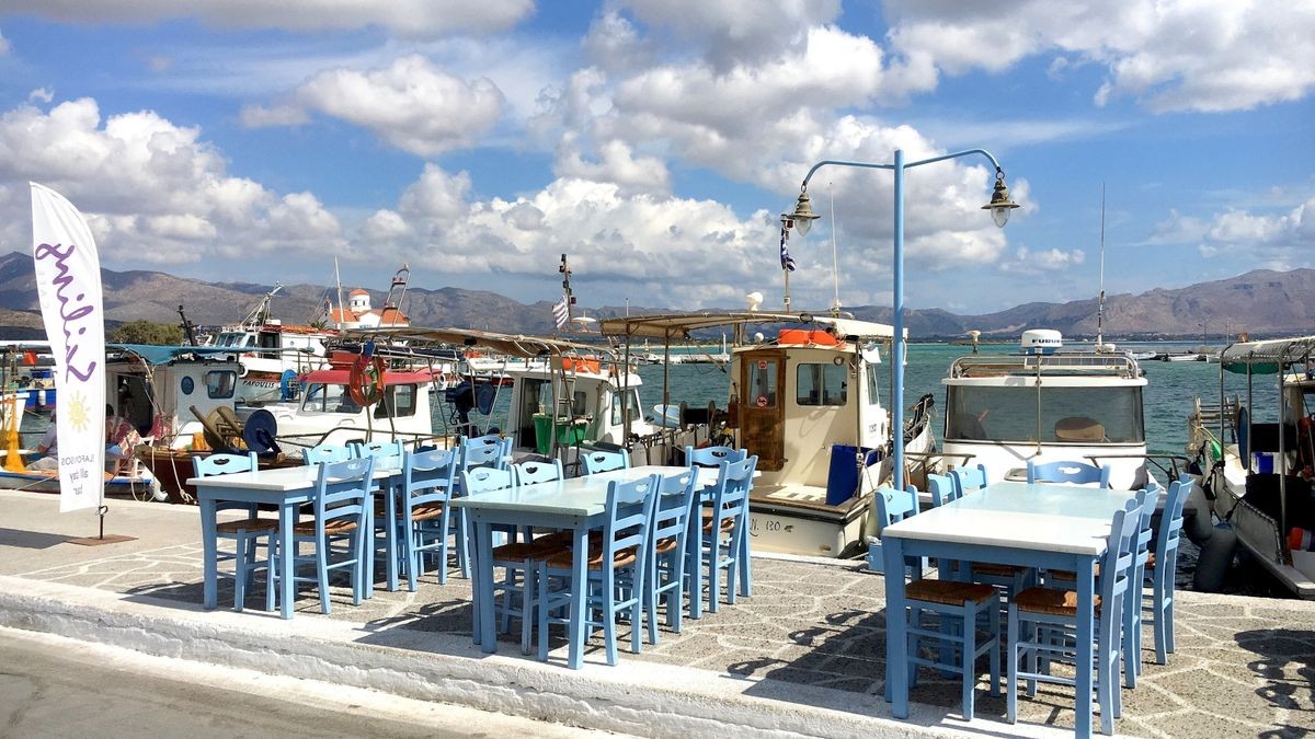 Mit der Segelyacht zum Golfen von Athen nach Kreta