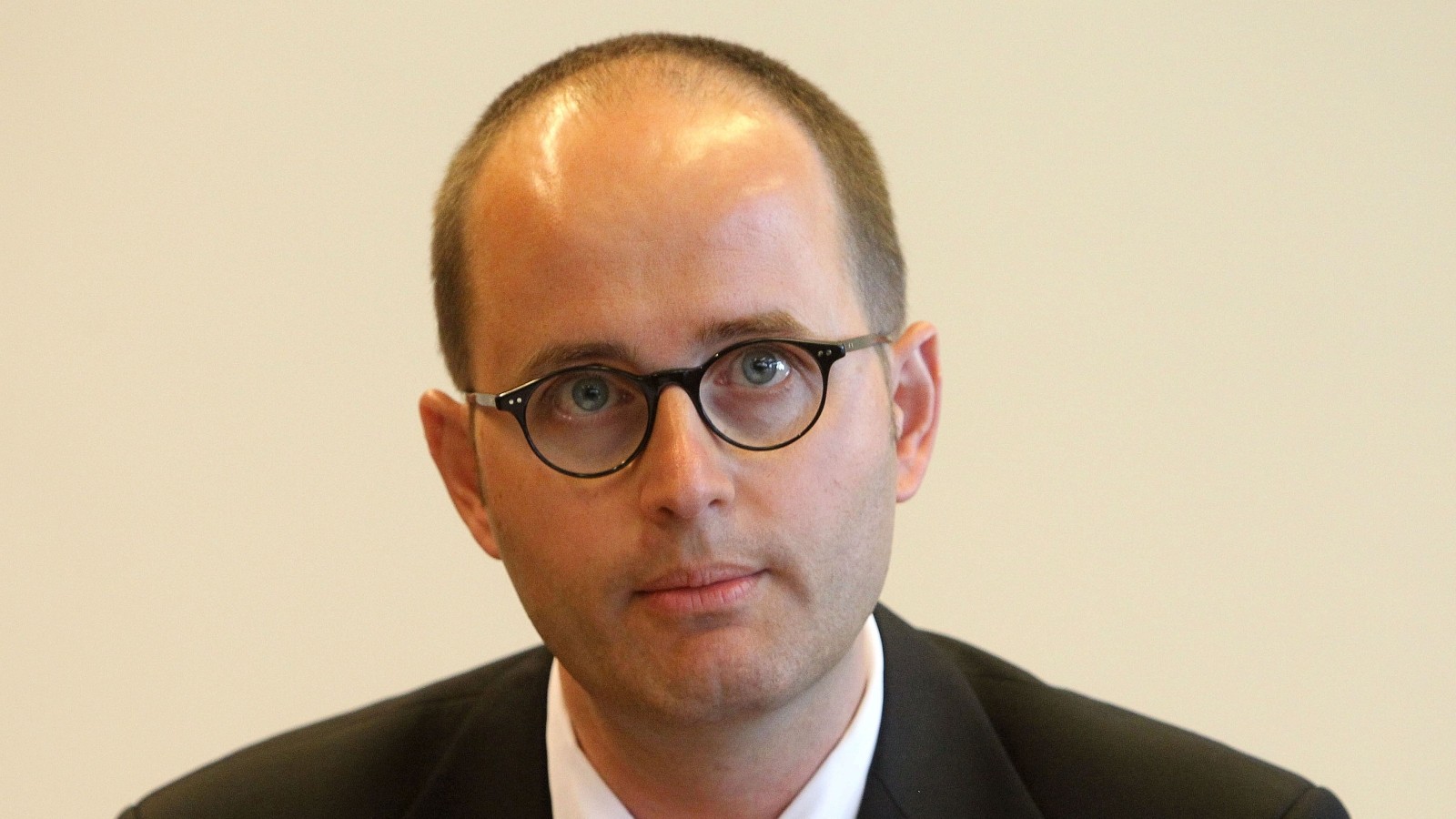 ExStaatssekretär Straßmeir für Flüchtlingsamt im Gespräch