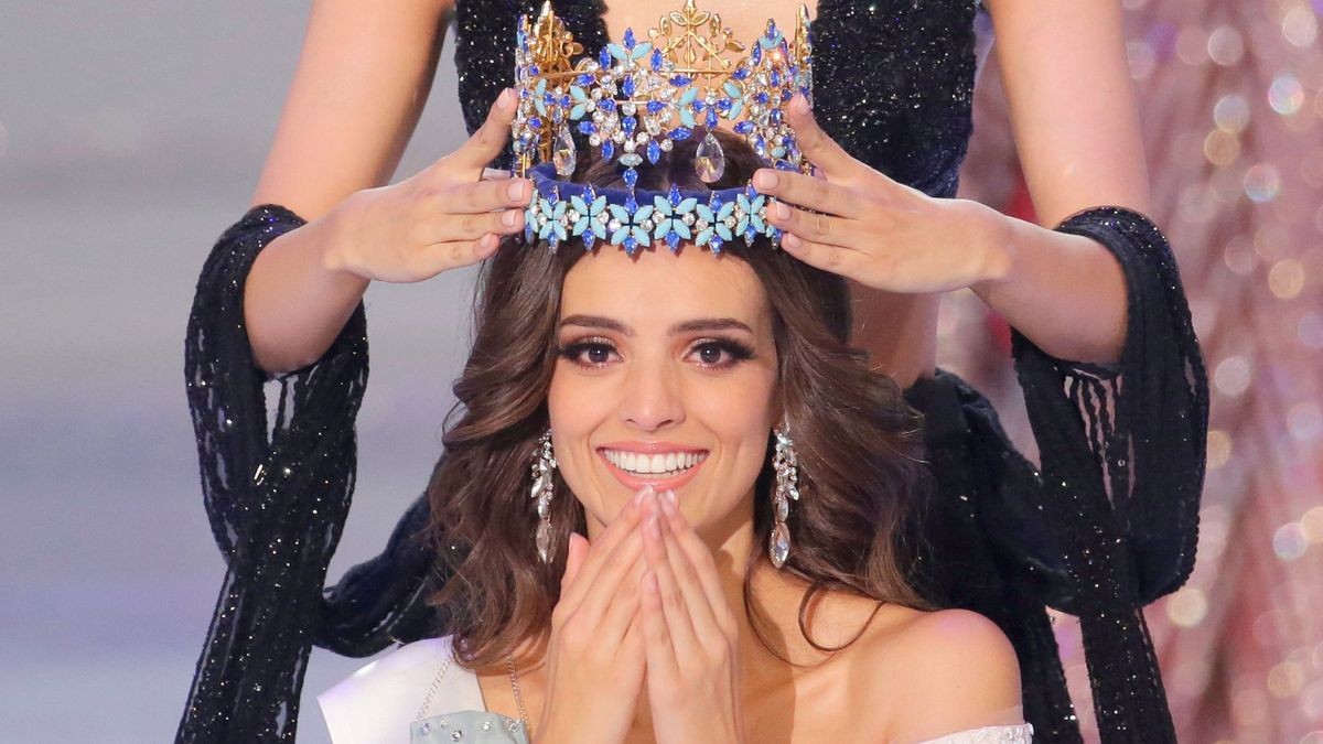 Miss Worldning yalangoch fotosuratlari Miss Worldning yalangoch fotosuratlari