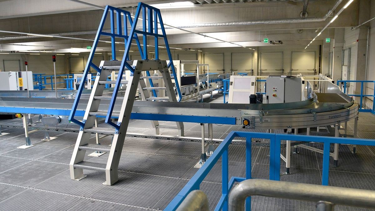 Präsentation des neuen Hermes Depots im Salinger Feld