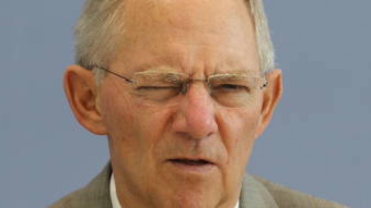 Bundesfinanzminister Wolfgang Schäuble (CDU) wird vorerst die geplante Mehrwertsteuerreform der Bundesregierung auf die lange Bank platzieren. Foto: Sebastian Willnow