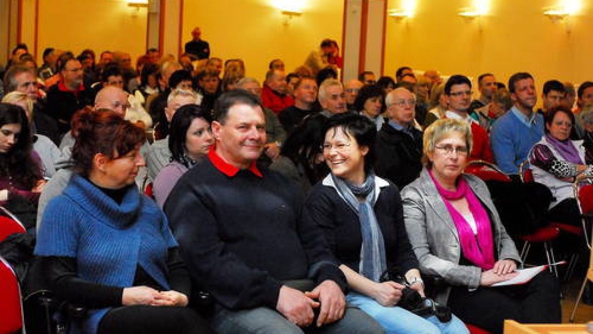 Über 400 Interessierte versammelten sich Dienstagabend in der Apoldaer Stadthalle zur öffentliche Vorstellung des Projektes 