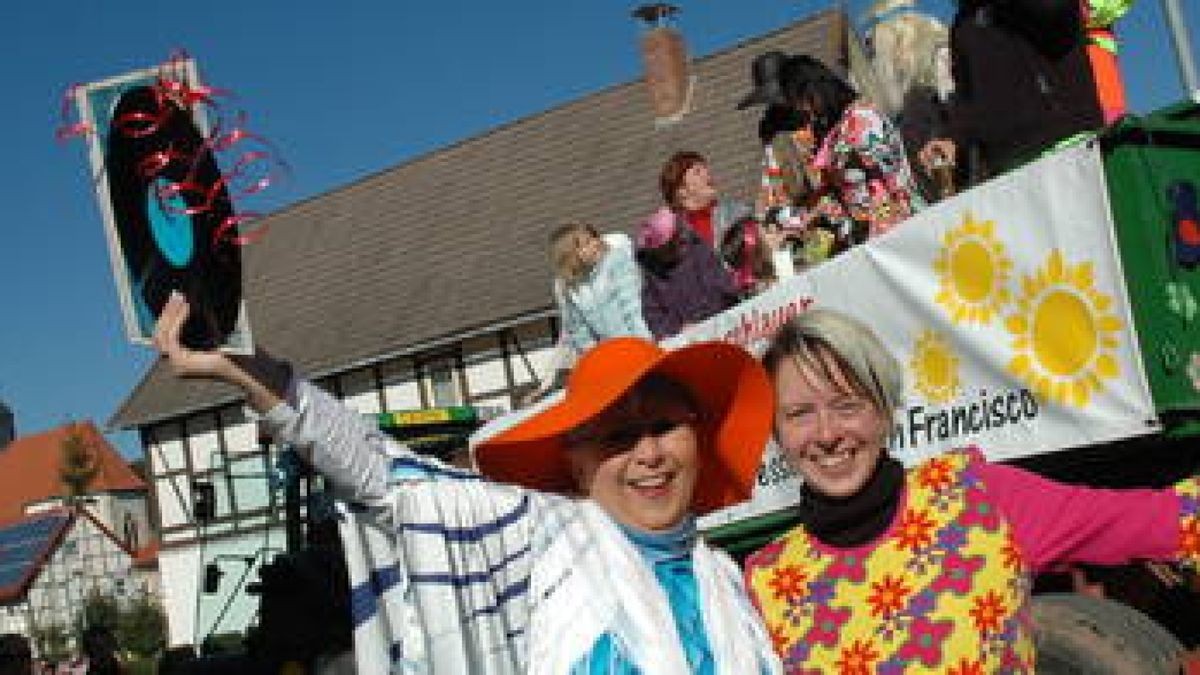 Jützenbach feierte seine Kirmes mit einem Umzug durch das Dorf