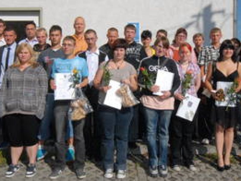 Zeugnisübergabe bei der Landgenossenschaft Dittersdorf