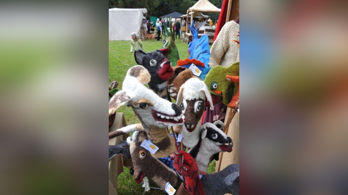 Bereits zum fünften Mal gab es am Wochenende das Mittelalterfest auf der Ochsenwiese von Tambach-Dietharz. Mit Showkämpfen in klassischen Gewändern, originalen Speisen und viel Musik feierte der Verein 