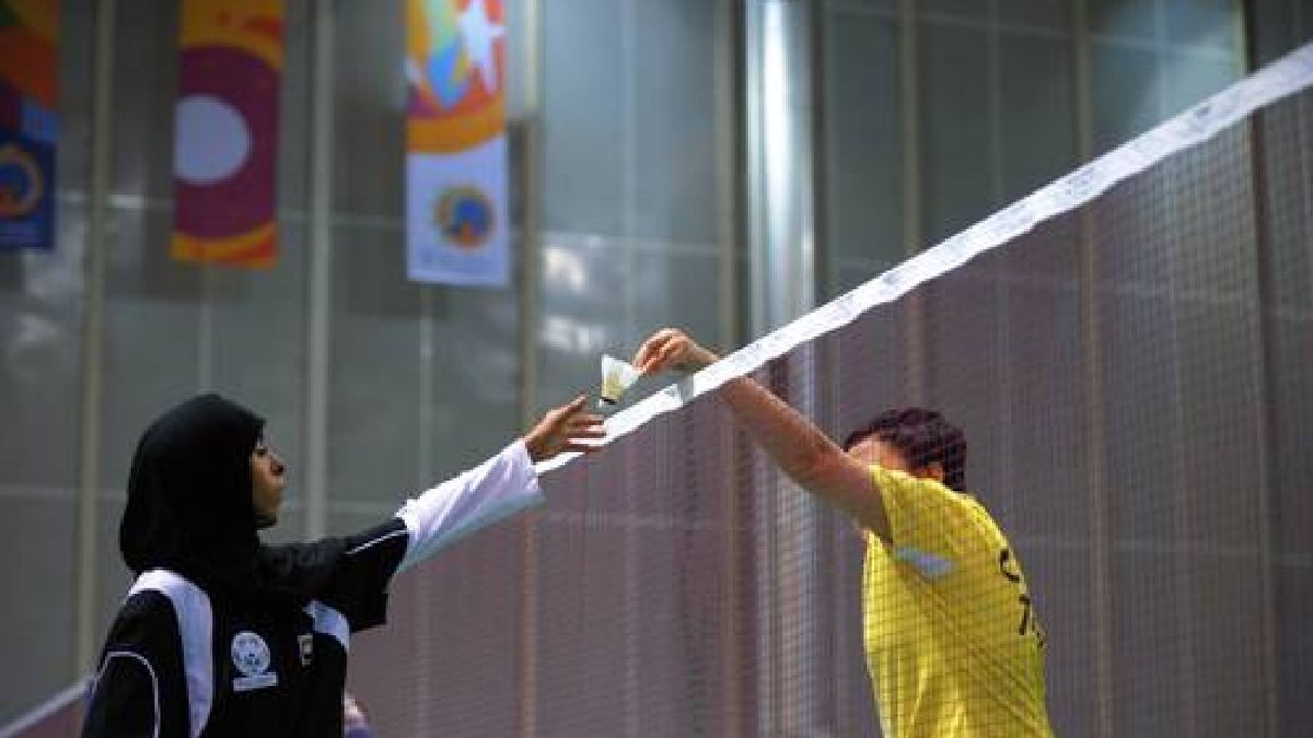 13. Special Olympics World Summer Games Athens 2011: Badminton - Ya-Ting Chang (Chinsese Taipeh) gegen Alanood Hamad Almansouri (Vereinigte Arabische Emiorate ). Foto: Sascha Fromm