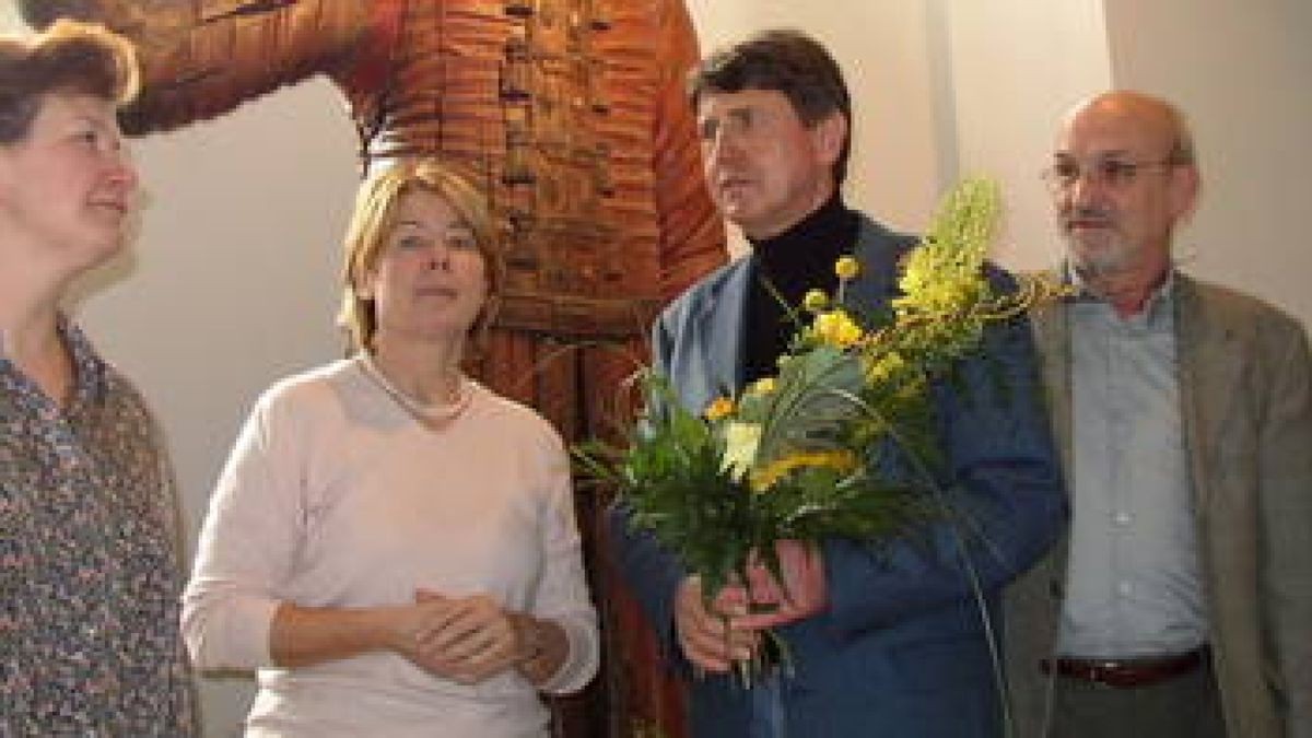 Peter Kuhlbrodt bei seiner Verabschiedung im Rathaus im März 2004. Foto: Patrick Grabe