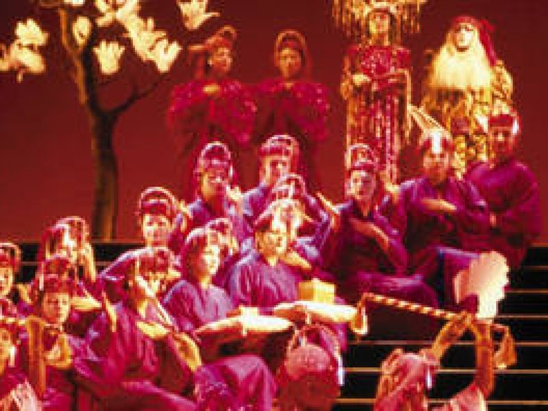 RimskyKorsakovs "Der goldene Hahn" in KabukiLesart