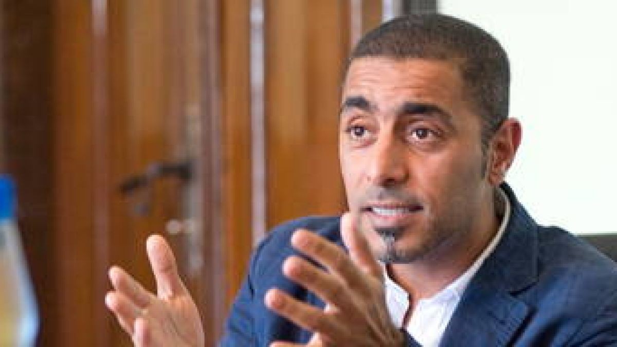 Ali al Jallawi aus Bahrain stellt seine Weimarer Gedichte vor