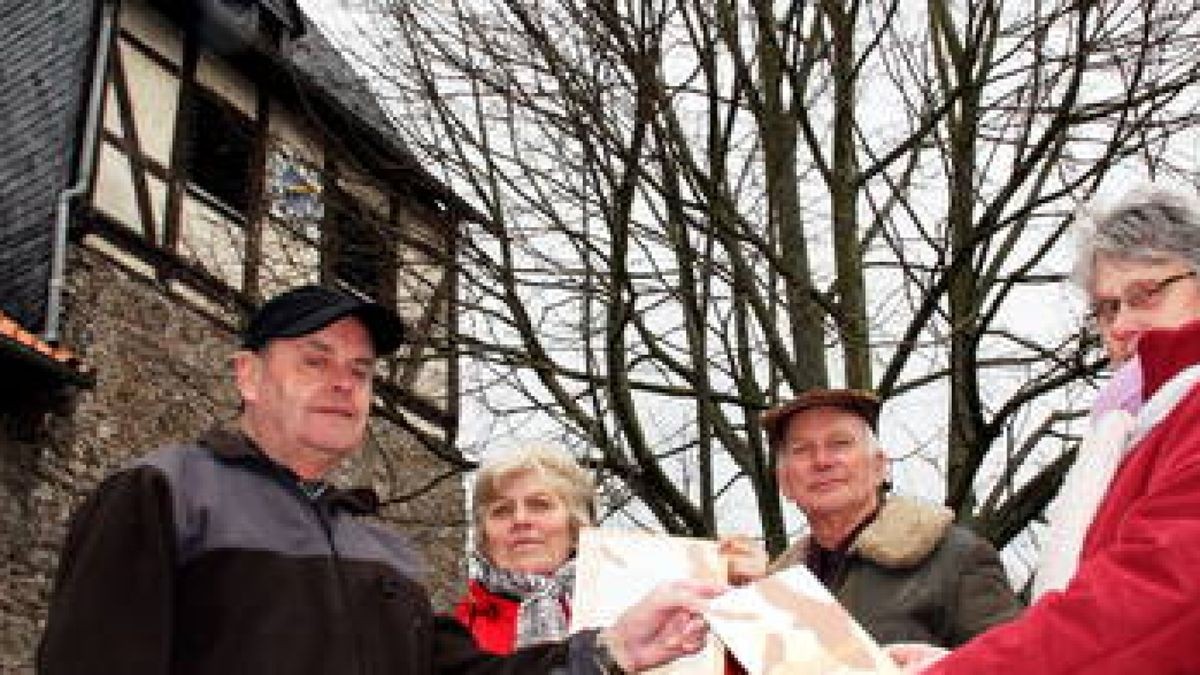 Im Kirchturm in Krimderode haben Naturschützer vom Nabu und dem Nordhäuser Ornithologenverein jetzt einen Schleiereulennistkasten eingebaut. Foto: Susanne Bernstein