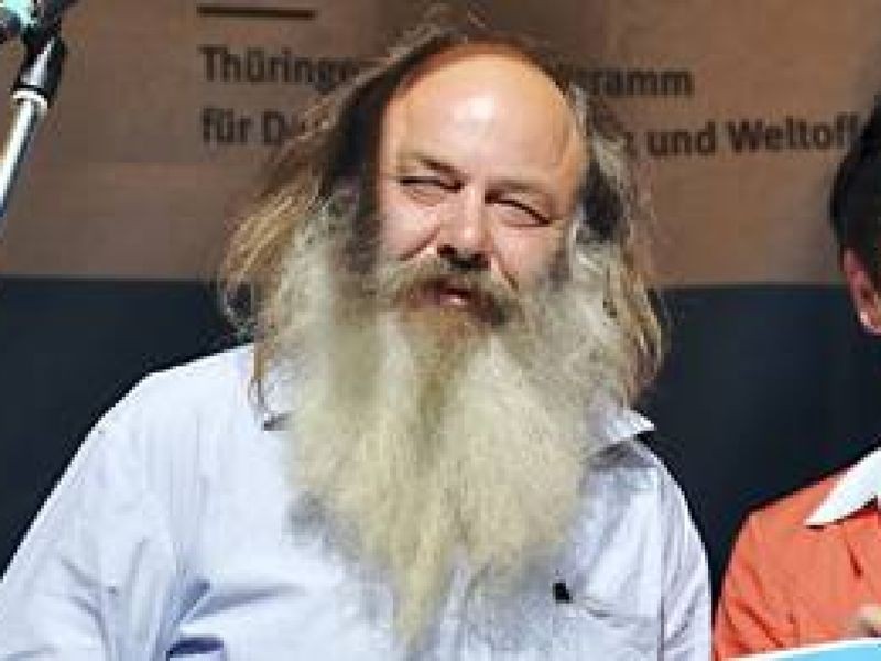 Jenaer Pfarrer Lothar König erhält Thüringer Demokratiepreis