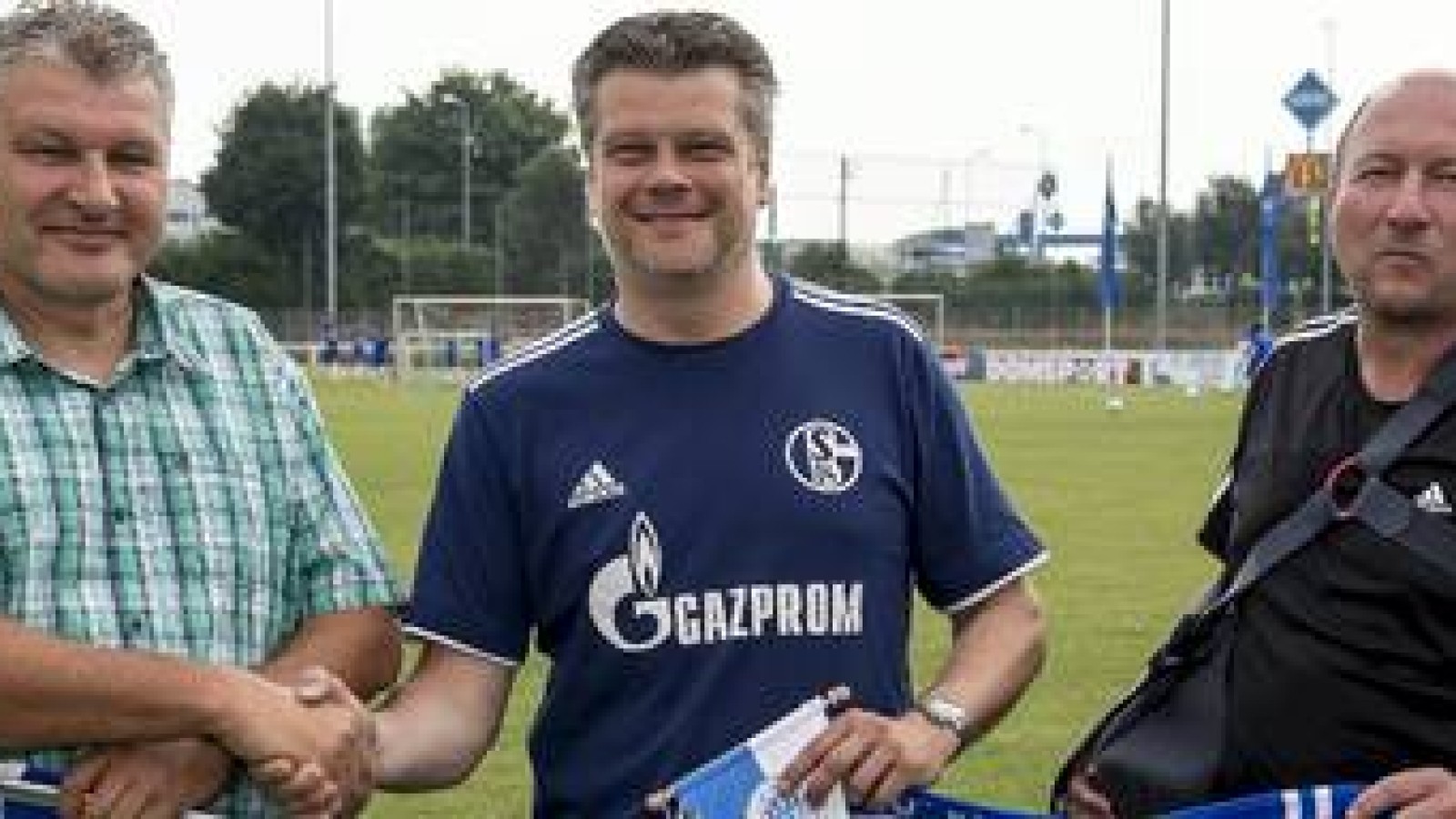 Schalke in Neustadt: SV Blau-Weiß ist Partnerverein des FC Schalke 04
