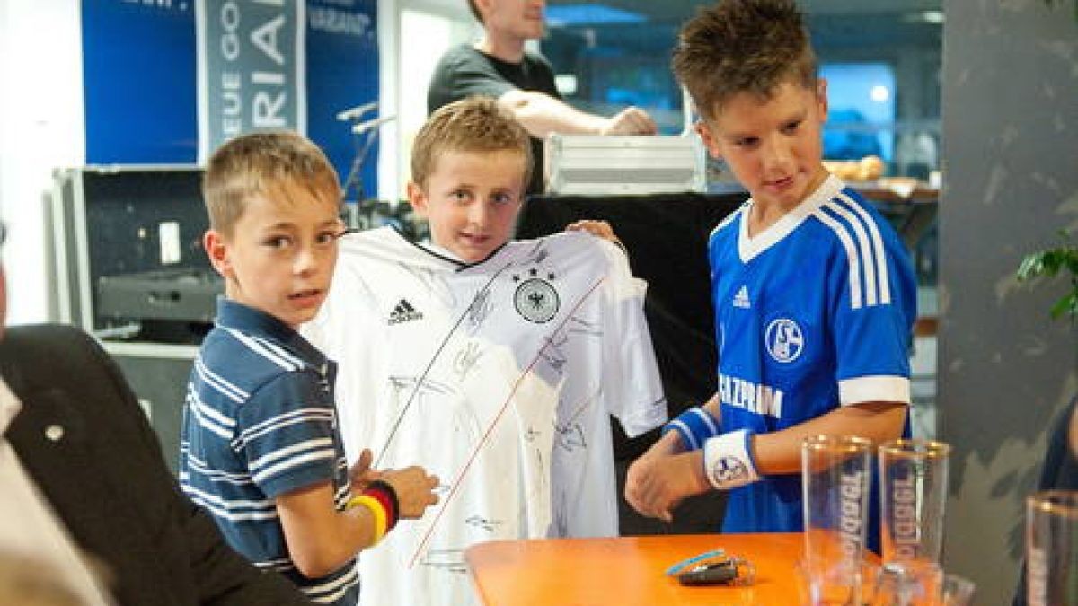 21.08. Der SC 1903 Weimar feierte mit einer Festveranstaltung im Autohaus Glinicke ihr 110-jähriges Bestehen. Foto: Thomas Müller