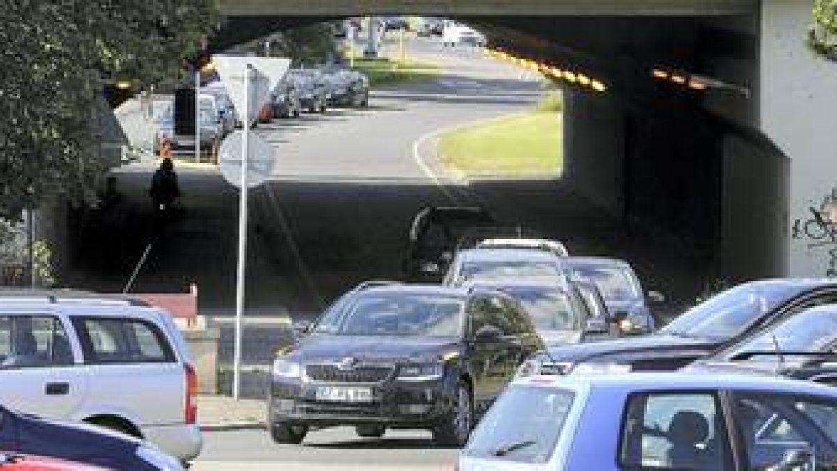 Am Schmidtstedter Knoten soll an der Rechtsabbiegerspur eine Straßenbahnlinie gebaut werden. Foto: Susann Fromm