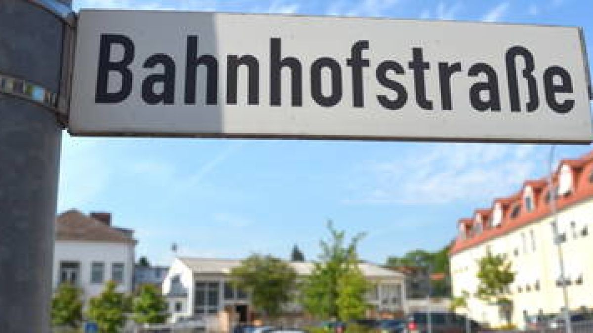 In Worbis müssen unter anderem die Bahnhofstraße, die Duderstädter Straße, die Klosterstraße und die Straße der Einheit umbenannt werden. Foto: Eckhard Jüngel