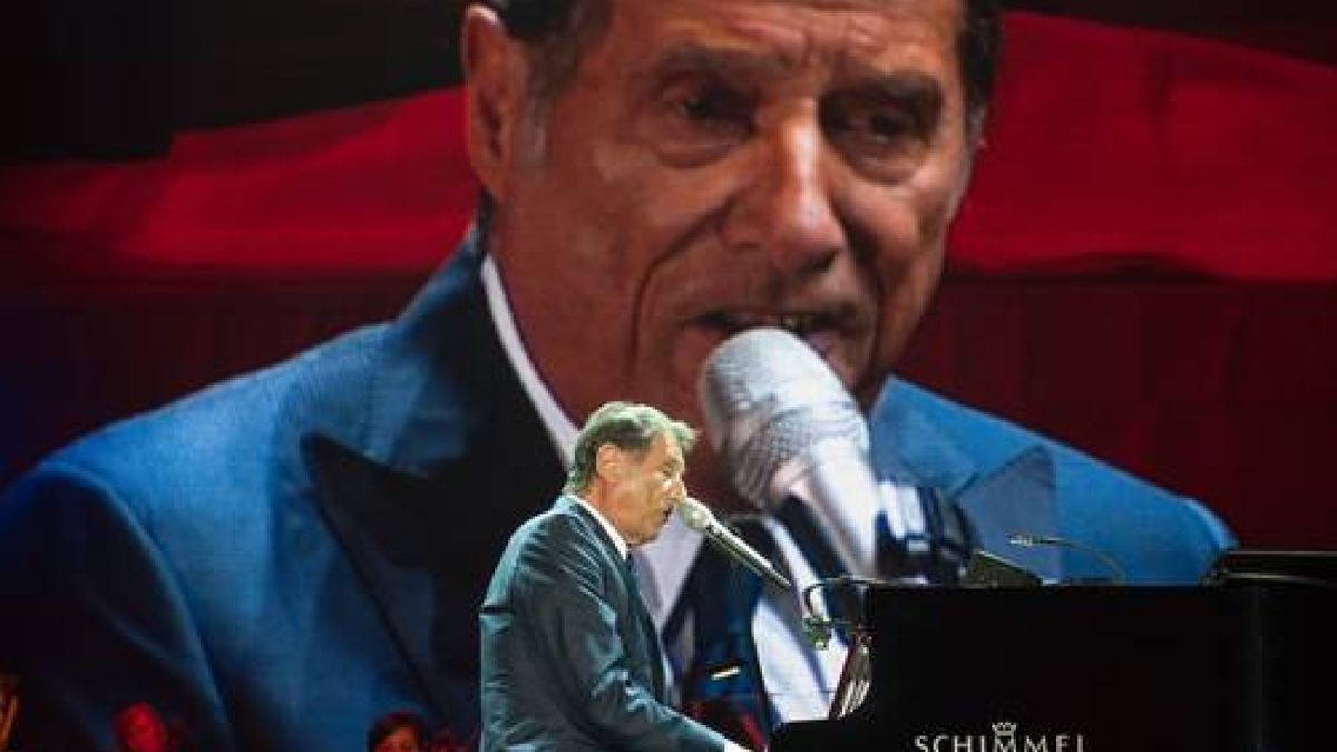 6000 Fans bei Udo-Jürgens-Konzert in Erfurt