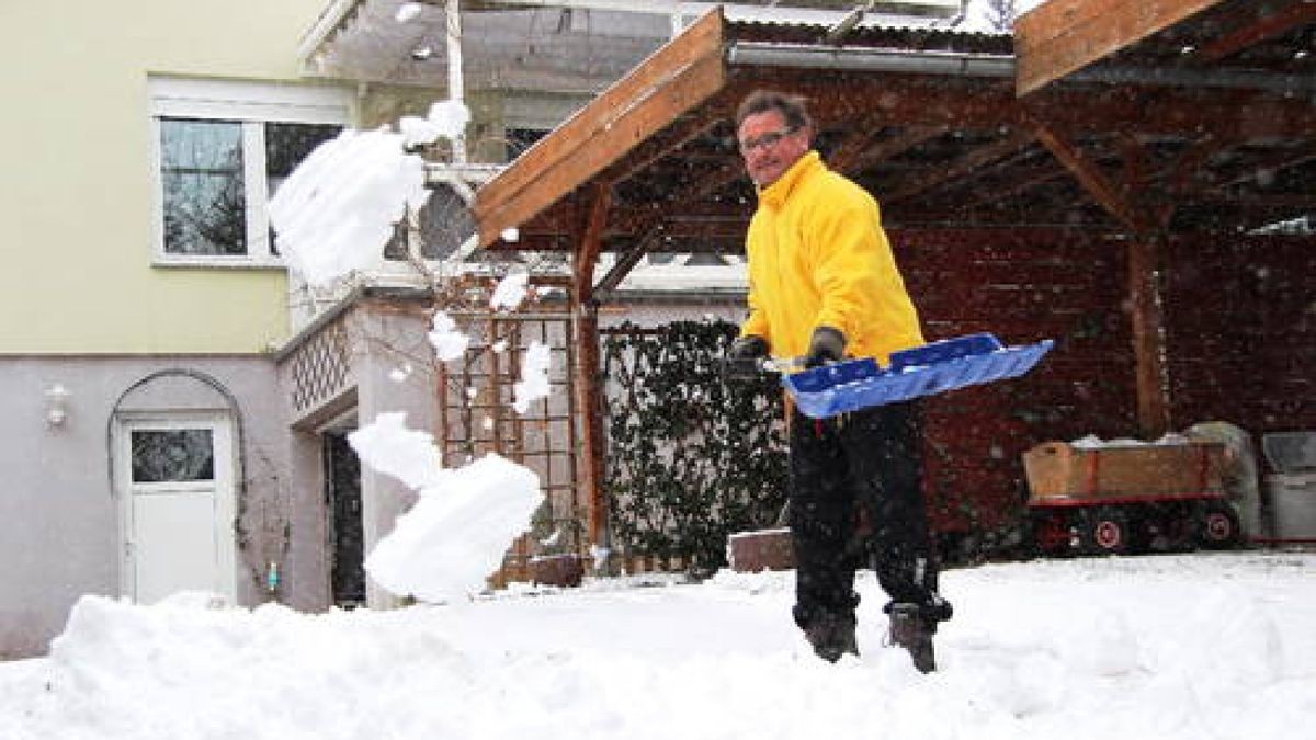 Qualitäts-Management-Berater aus Werna hätte nicht gedacht das es so viel schneit. Foto: Henning Most 