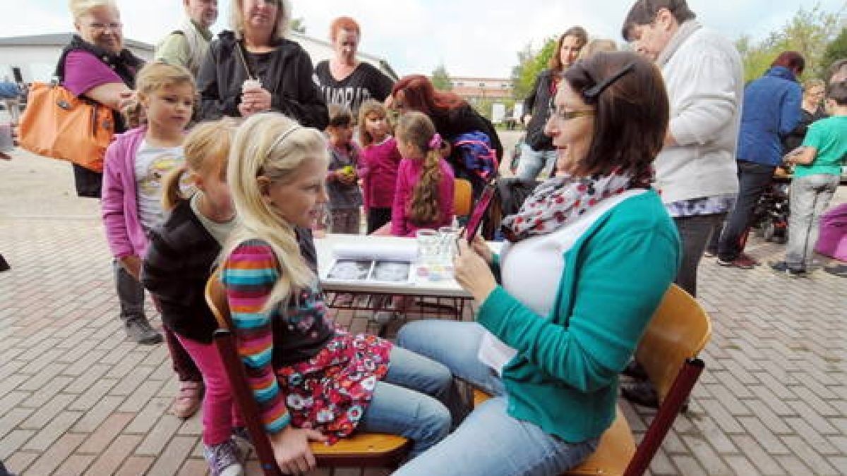 28.09. Buttelstedt. Ein kartoffeliges Herbstfest trug an der Grund- und Regelschule auch zur Einrichtung des neuen Lernbüros bei. Foto: Jens Lehnert