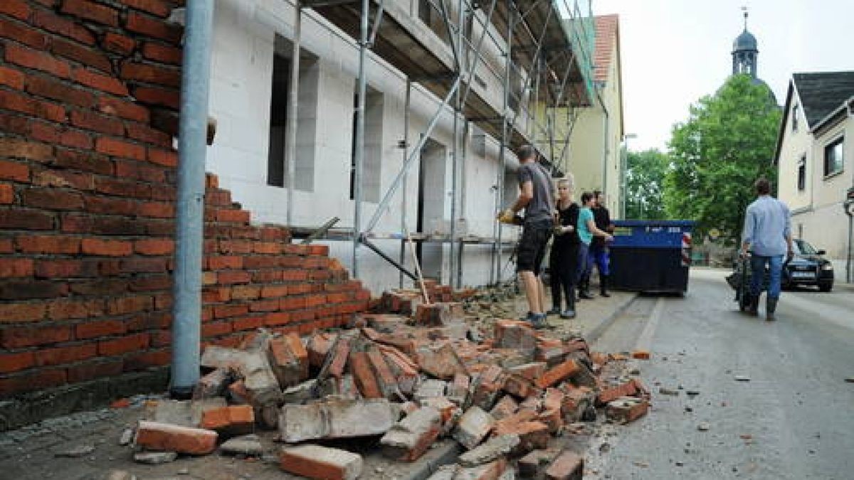 21.09. Klettbach. Der Tag nach dem Unwetter: Das Aufräumen und eine Schadensaufnahme sind in vollem Gange. Foto: Michael Baar