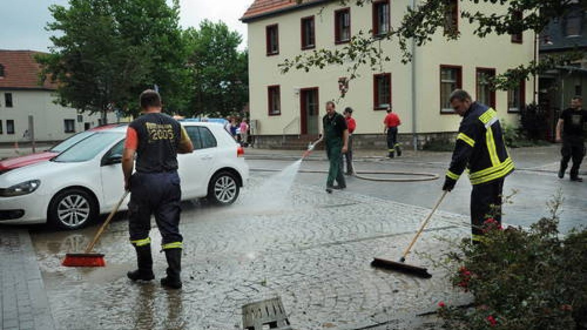 21.09. Klettbach. Der Tag nach dem Unwetter: Das Aufräumen und eine Schadensaufnahme sind in vollem Gange. Foto: Michael Baar