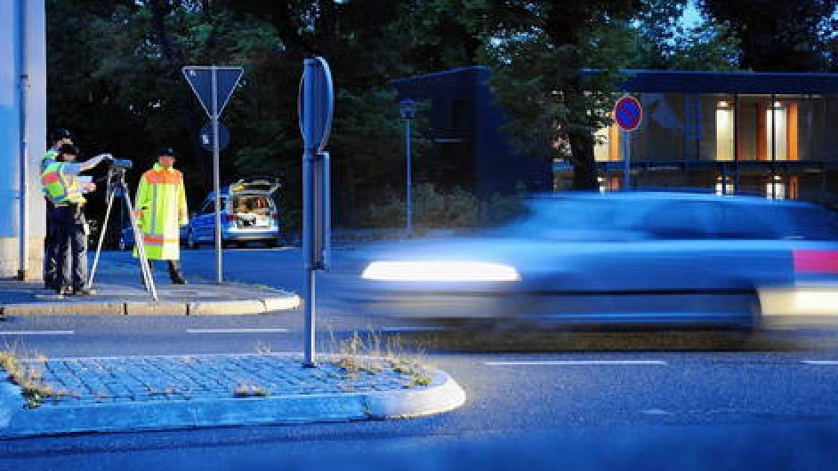 18.09. Weimar. Blitzermarathon in Weimar und im Weimarer Land: Im Bild ist die Tempo-30-Strecke auf der Jenaer Straße zu sehen. Foto: Michael Baar