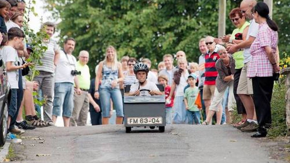 09.09. Beim Seifenkistenrennen zum Kiepenfest am vergangenen Samstag ging unter anderem Alexander (10) in einem mit potenzieller Energie betriebenen Boliden an den Start. Foto: Maik Schuck