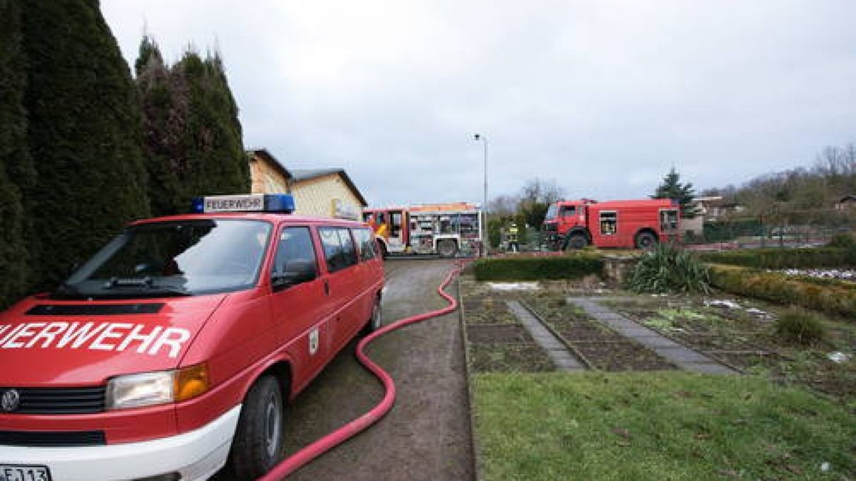 Feuerwehreinsatz bei GartenlaubenBrand in NordhausenOst