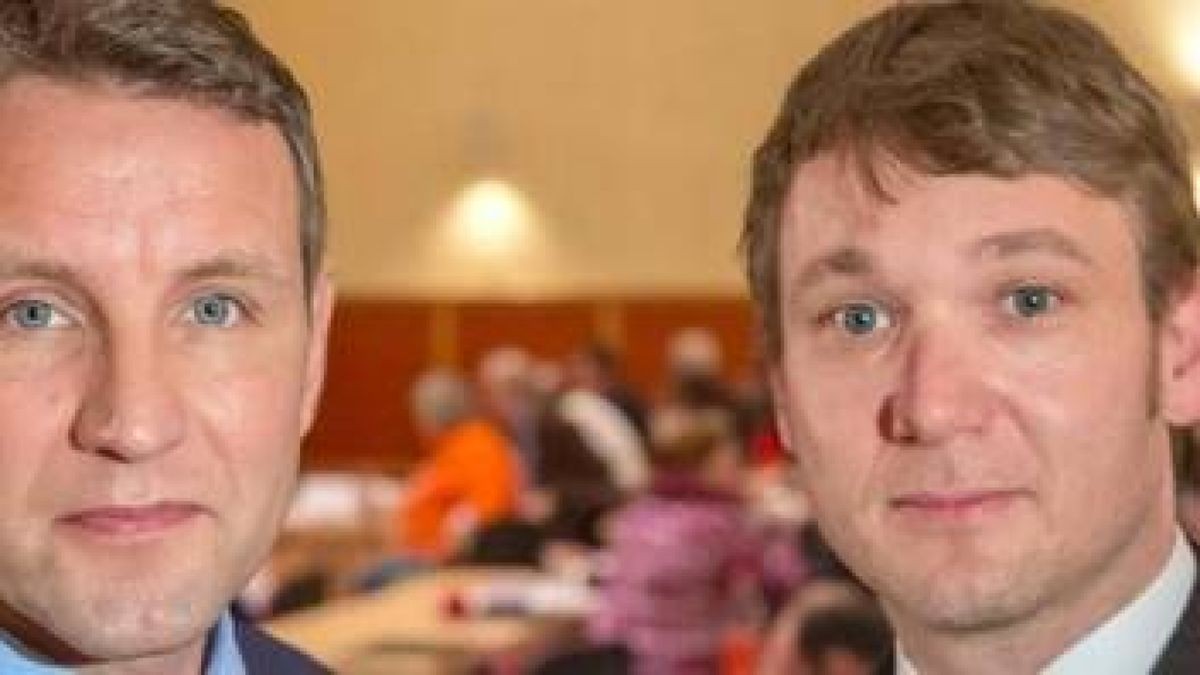 Björn Höcke (links) und André Poggenburg haben sich mit der Erfurter Resolution an die Spitze der rechten Opposition gegen die Neoliberalen in der AfD gesetzt. Foto: Michael Reichel