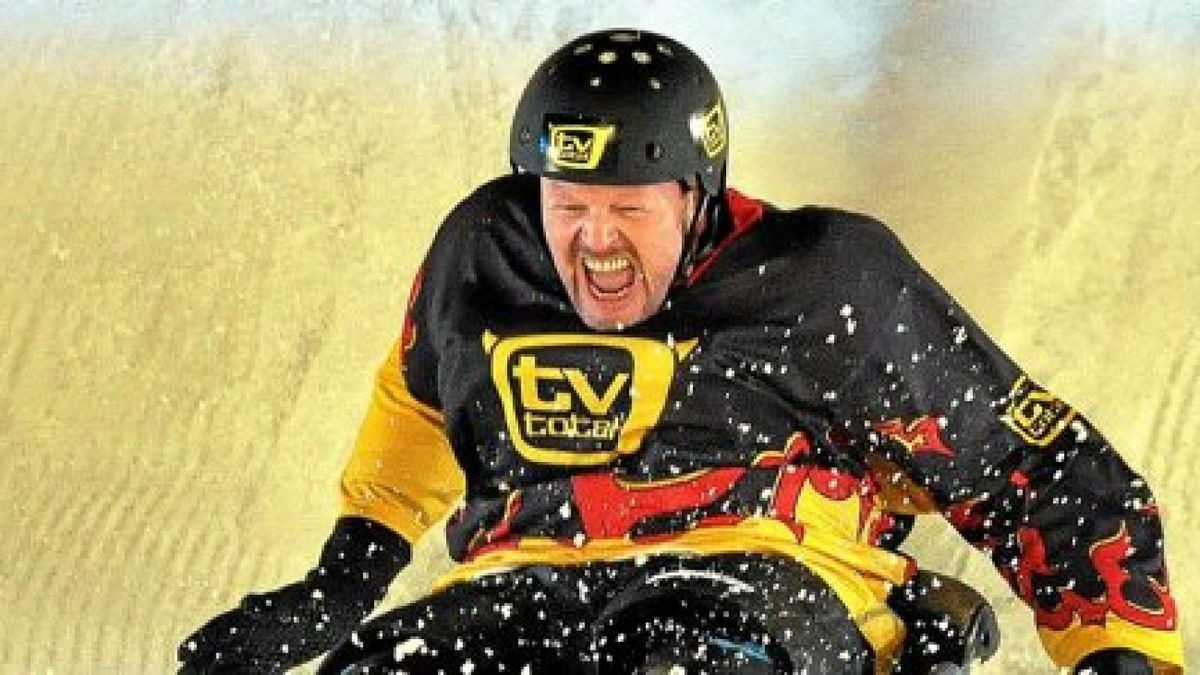 Für eine seiner vielen Shows kam Moderator Stefan Raab im Jahr 2010 auch nach Oberhof: Dort wurde die von ihm erfundene Wok-WM ausgetragen. Foto: Martin Schutt