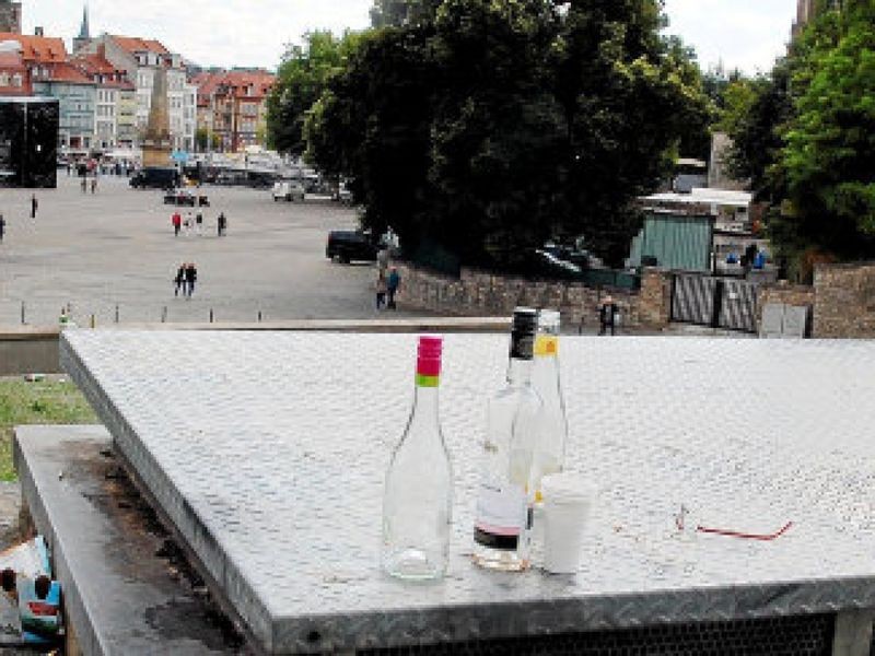  Xavier-Naidoo-Konzert: Zaungäste hinterlassen flächendeckend Müll Illustration 