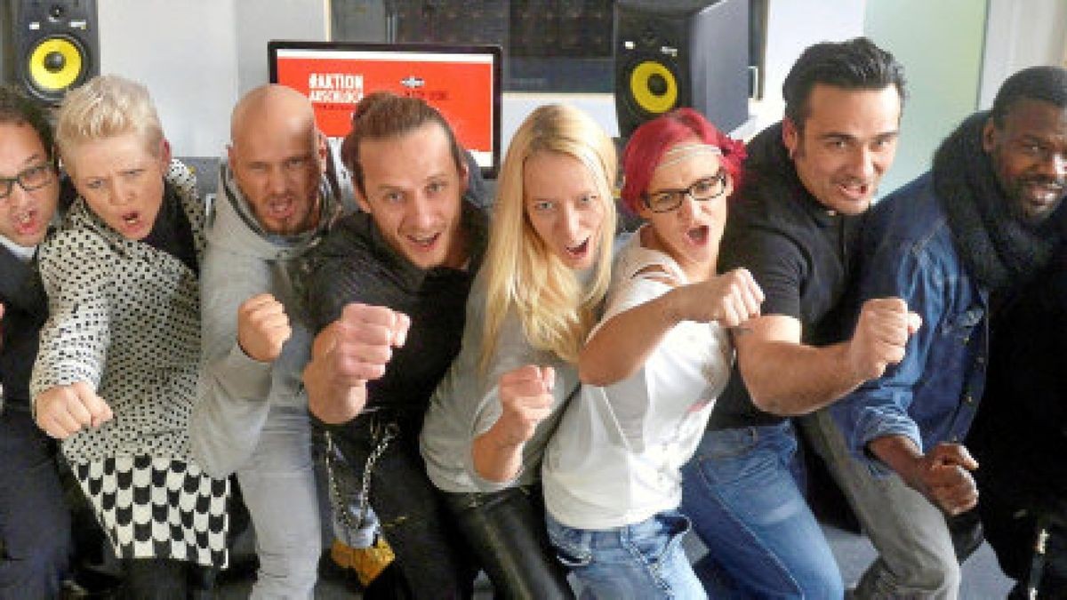 Rus aktrisa va xonandalarining samimiy videolari