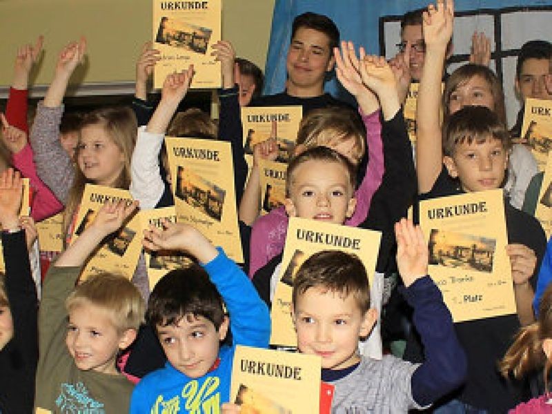 72 junge Spieler bei der Kreiseinzelmeisterschaft in der Triebeser ...