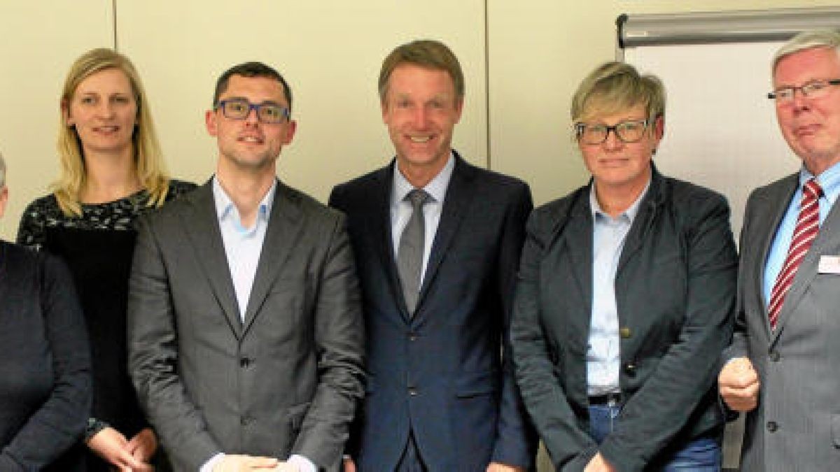 Gebietsreform Vertreter von CDU und Linken stehen zum Wartburgkreis