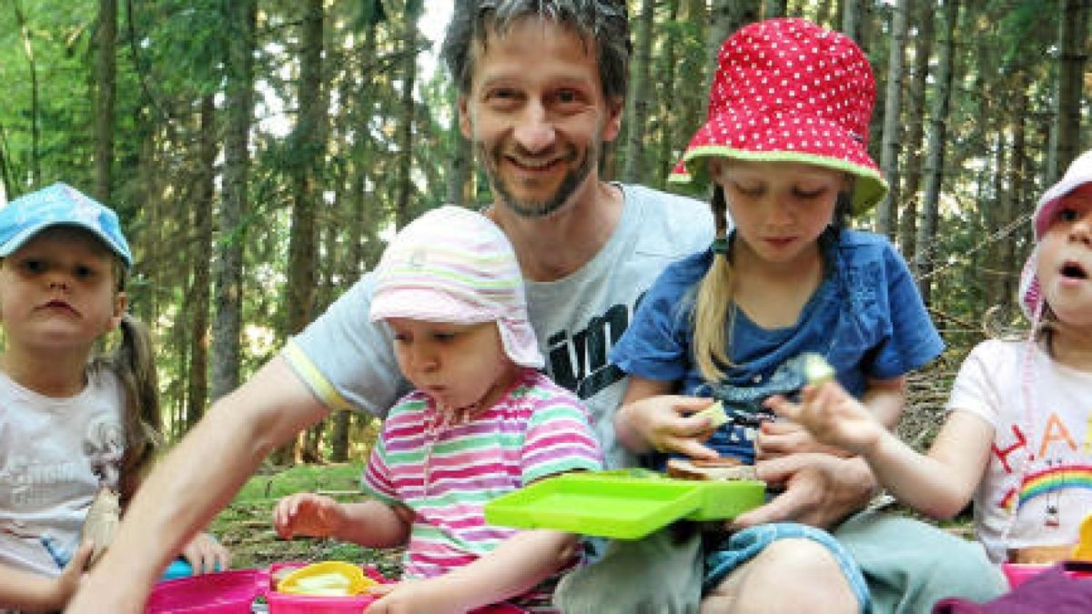 Abenteuer und Genuss im Wald: Knirpse der Strößwitzer Kindertagesstätte